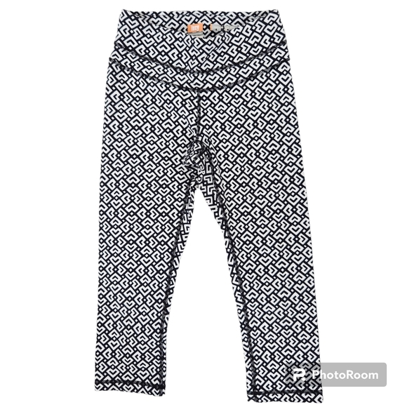 Lucy PowerMax Hatha Collection Black & White Crop Workout Capri Leggings XS - Picture 2 of 11